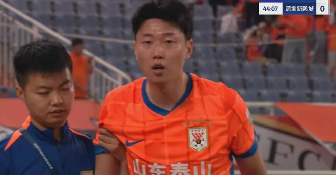 大国脚沦为中超替补 仅胡荷韬稳坐主力凯发k8娱乐登录国足边后卫告急！两