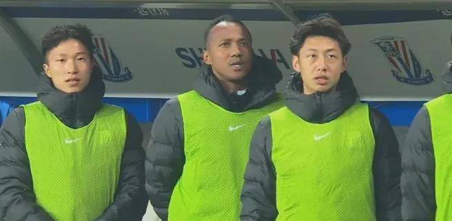 大国脚沦为中超替补 仅胡荷韬稳坐主力凯发k8娱乐登录国足边后卫告急！两(图8)