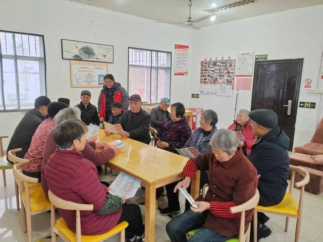 化浸润“银发”新春南京养老服务活动纪实K8凯发登录入口新春走基层 丨 传统文(图3) 化浸润“银发”新春南京养老服务活动纪实K8凯发登录入口新春走基层 丨 传统文(图3)